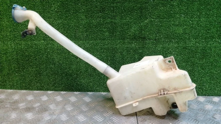 бачок омывателя Infiniti VK45DE,VQ35DE S50 Infiniti Fx45,Fx35 VK45DE,VQ35DE S50 28910CL70A,28910CL71A
