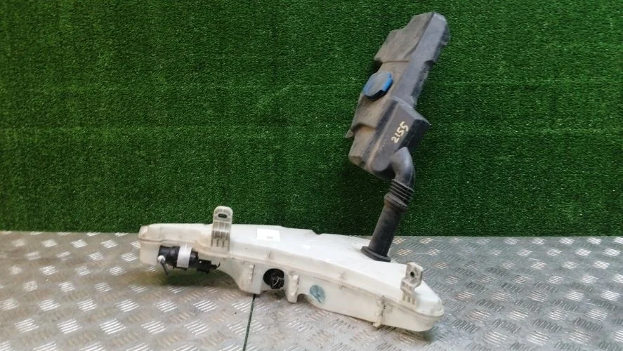бачок омывателя Audi CDUD,CDUC,CDU,CRTE 4G2,4GA,4G5,4G Audi A6,A7 CDUD,CDUC,CDU,CRTE 4G2,4GA,4G5,4G 4G8955451D,4G8955453D,4G8955451F