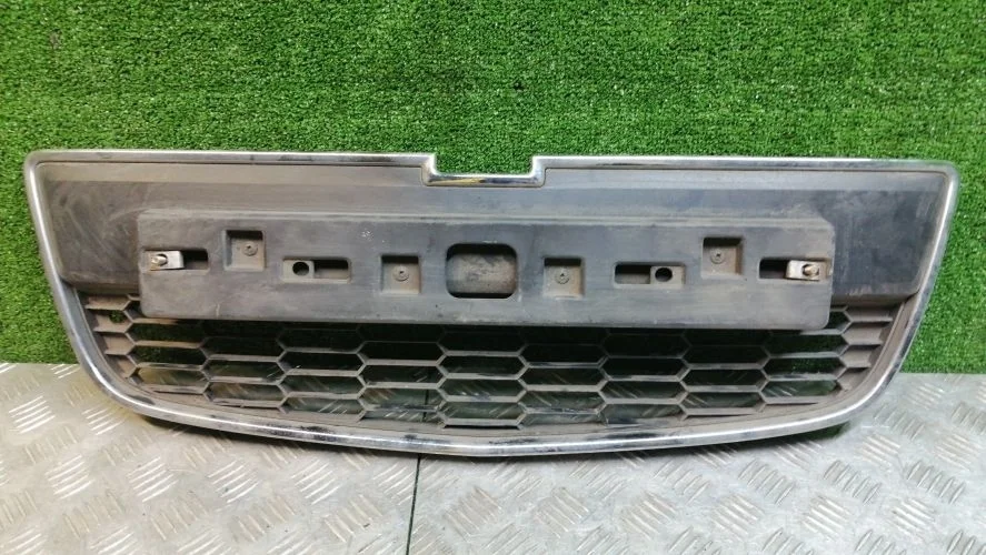 решетка радиатора Chevrolet F16D4 T300 Chevrolet Aveo F16D4 T300 95019926,95415507,95415506
