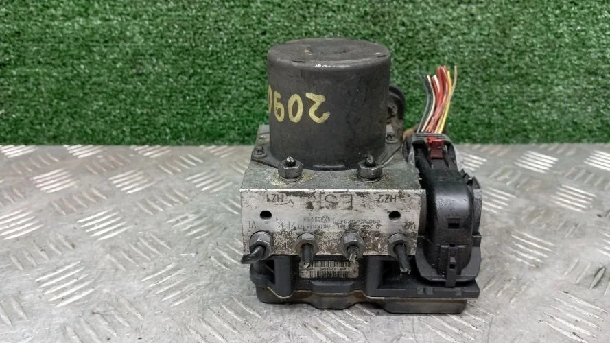 блок abs Audi CAEA 8K,8K2 Audi A4 CAEA 8K,8K2 8K0614517DB,8K0614517FM,8K0907379AM,8K0614517FK,8K0907379BT