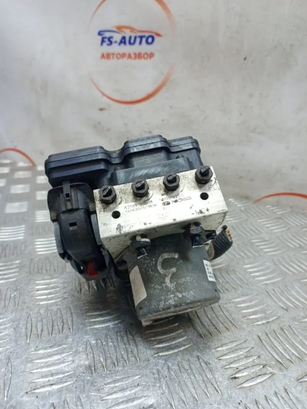 Блок abs Kia Ceed 2013 Купе двери JD