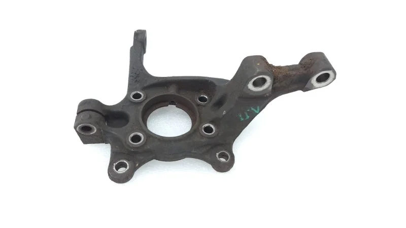 Кулак поворотный Kia K5 2021 DL3