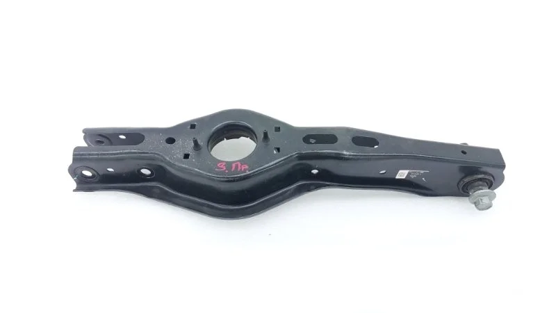 Рычаг подвески Kia K5 2021 DL3