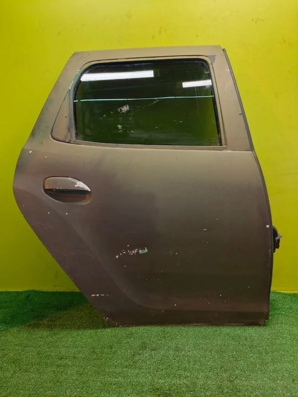 Дверь боковая задняя правая Renault Duster HJD