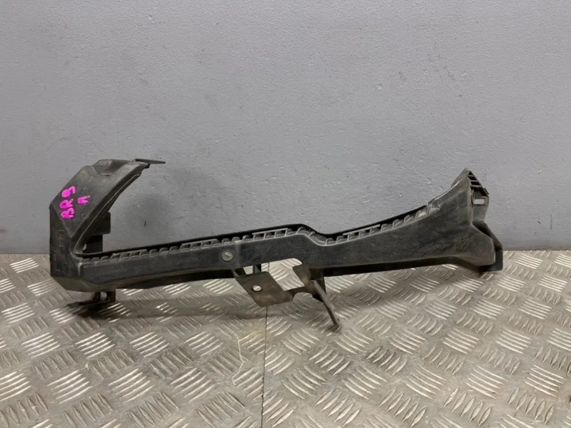 Ресничка фары Subaru Outback BR/B14