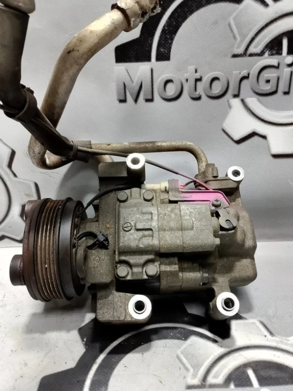 Компрессор кондиционера Mazda Axela 2003 BKE5