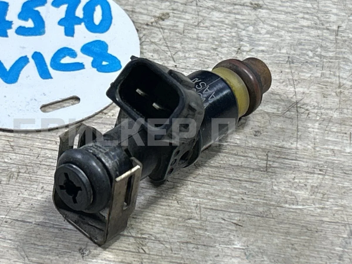 Форсунка топливная бензиновая Хонда Цивик 8 4D (FD)