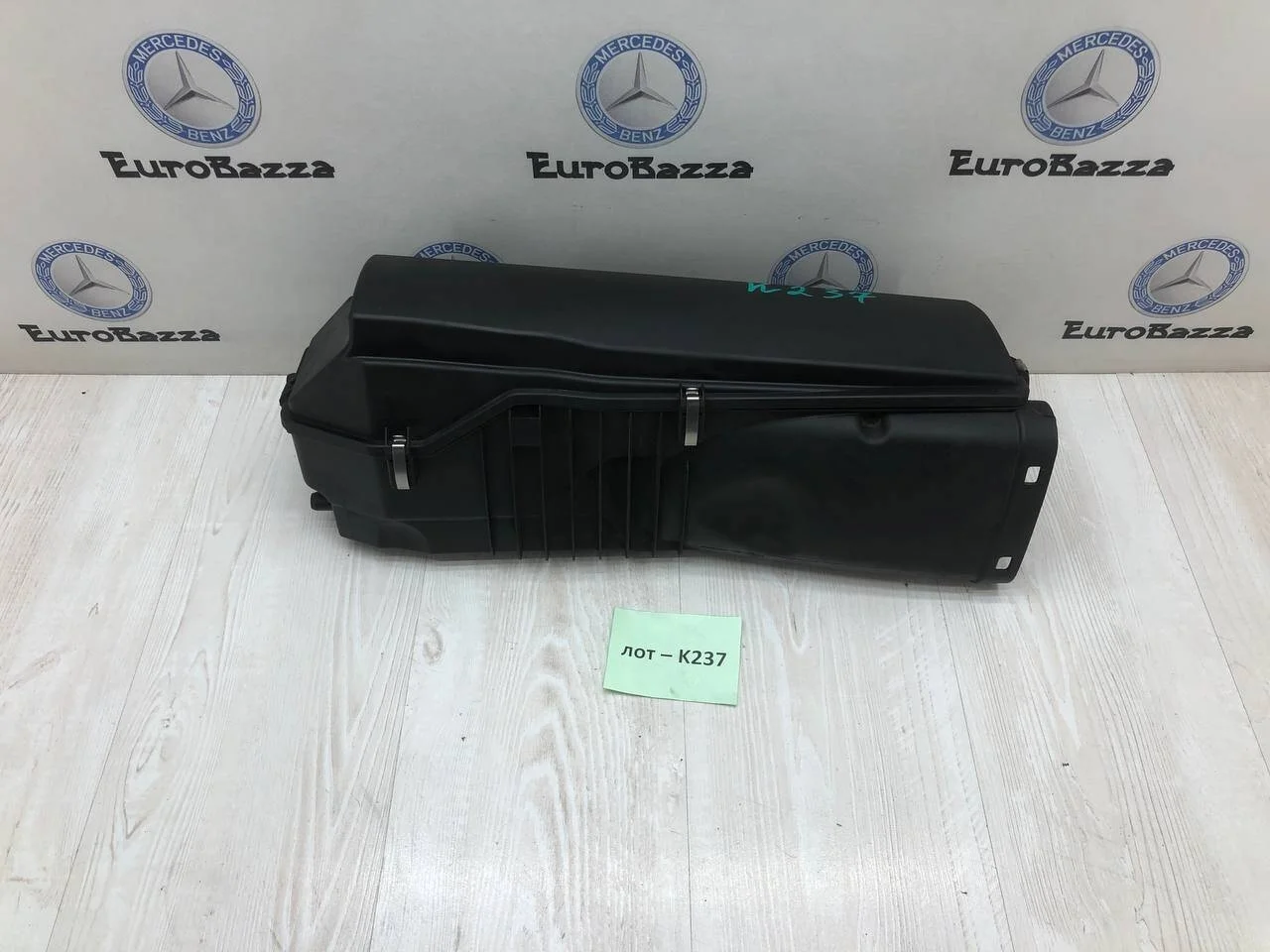 Корпус воздушного фильтра Mercedes Om646