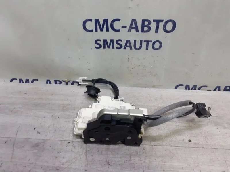 Замок двери Porsche Cayenne 8K0839016 958 3.6. 5502, задний правый