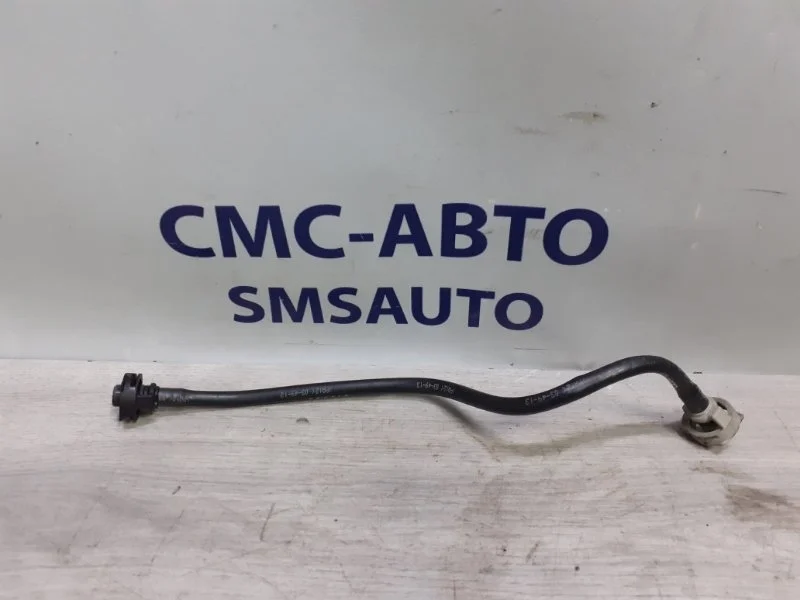 Трубка системы охлаждения Audi A6 4G0121081CT C7 2.0T CDN