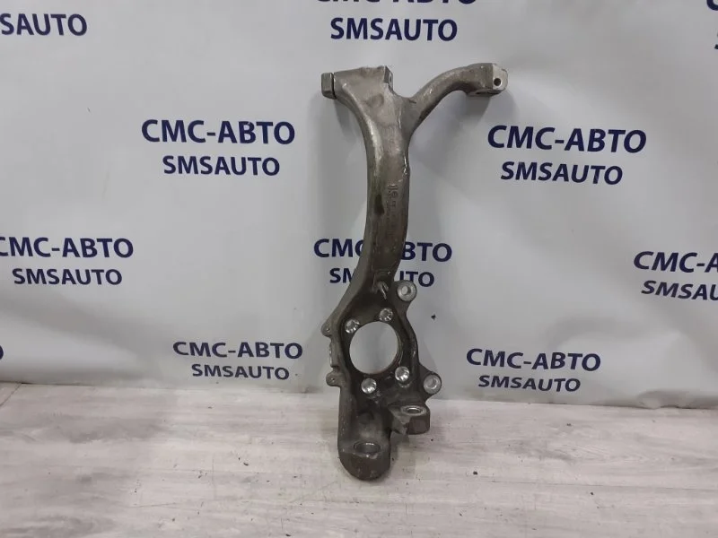 Кулак поворотный Audi A6 4F0407254G C6 3.0 CAJA, передний правый