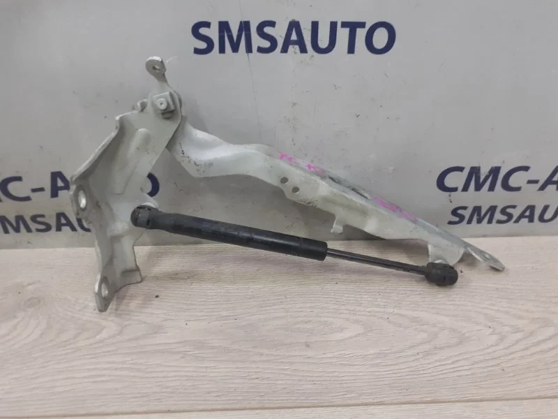 Петля капота Volvo Xc70 31250186 ХС70 3.2 B6324S, правая