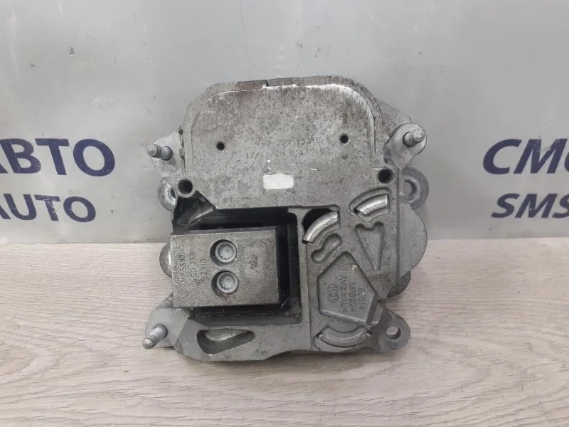 Опора АКПП Audi A7 4G0399153T C7 3.0 CGWB, задняя
