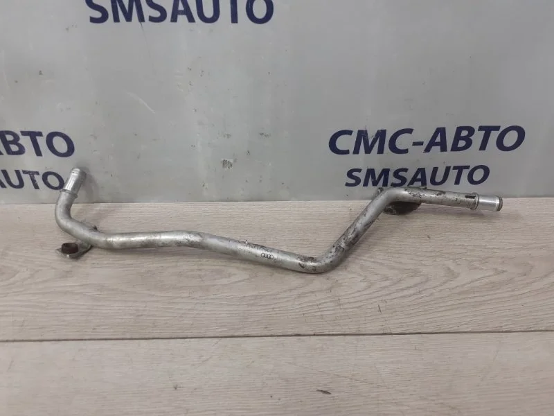 Трубка системы охлаждения Audi A7 4G0121481N C7 3.0 CGWB