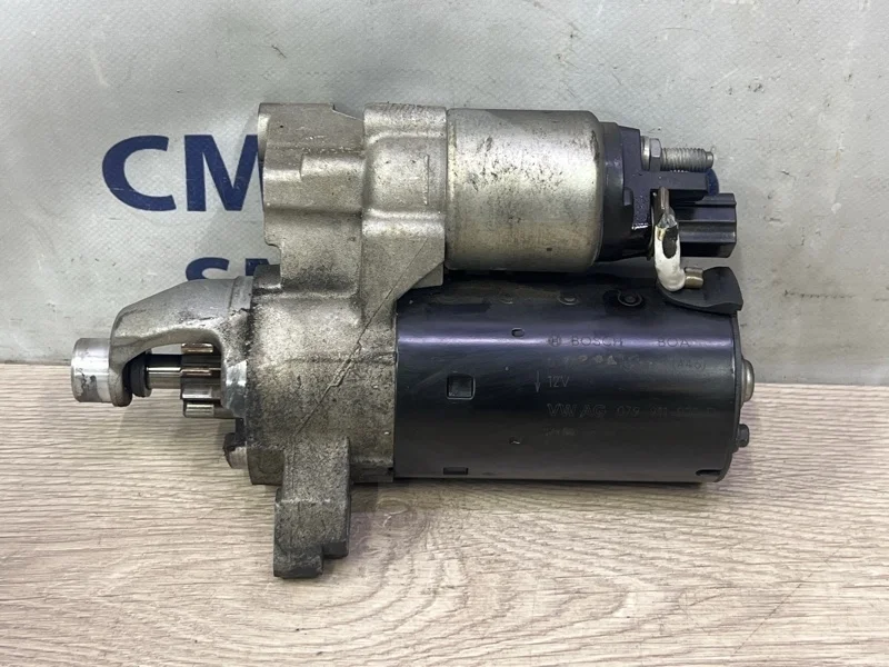 Стартер Audi Q5 079911021D 8R 3.2 CAL