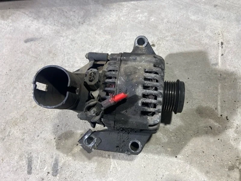 Генератор Ford Mondeo 3 (00-07) УНИВЕРСАЛ 2.0L
