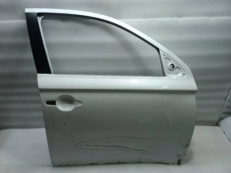 Дверь Mitsubishi Outlander 2005-2012 GF2W