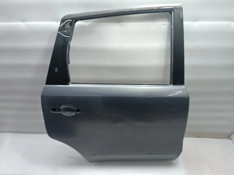 Дверь Nissan Note 2005-2013 E11