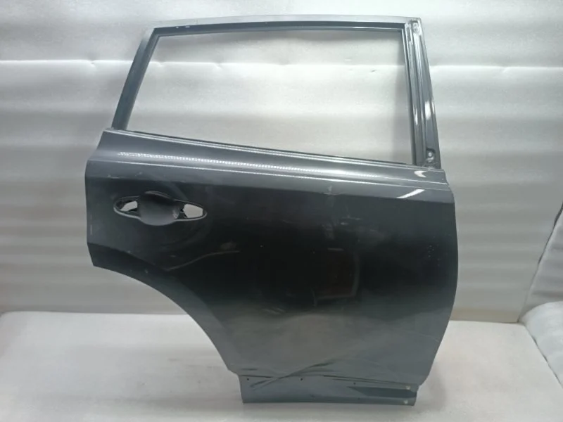 Дверь Toyota RAV4 2012-2019 ZSA44