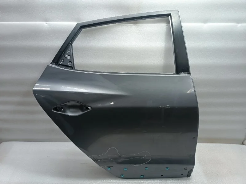Дверь Hyundai ix35 2009-2015 LM