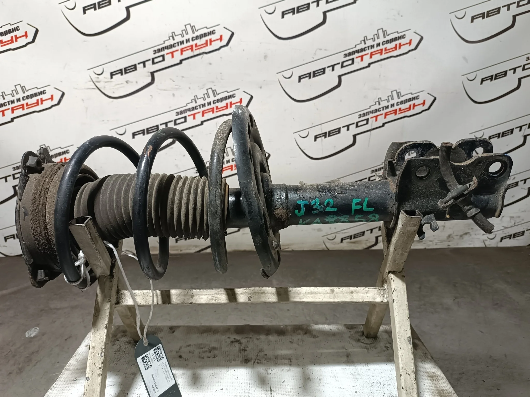 СТОЙКА ХОДОВКИ NISSAN TEANA J32 PJ32 ПЕРЕДНЯЯ ЛЕВАЯ E4303JN00D 2WD KA8858