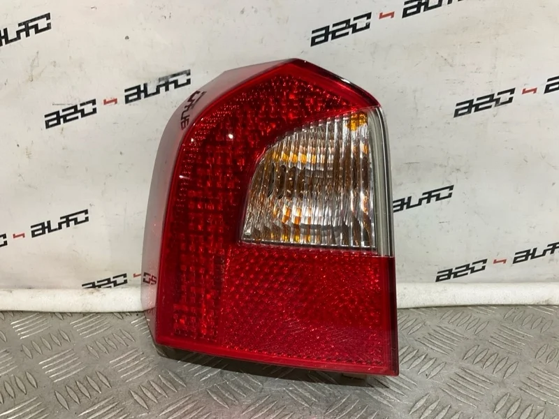Фонарь Volvo V70 2010 31276839 3 2.5, левый