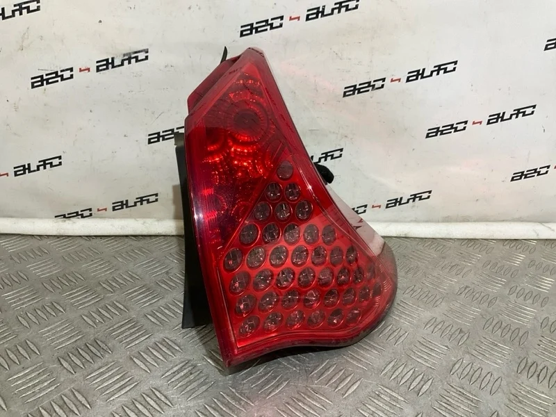 Фонарь Peugeot 3008 2011 9683460780 1 1.6, правый