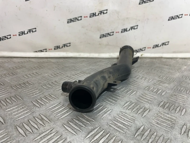 Патрубок системы охлаждения Citroen C4 Picasso Grand 2014 V758971580 B78 1.6