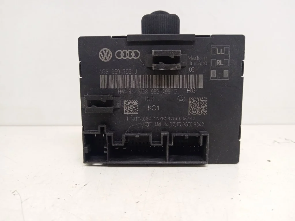 Блок управления дверьми Audi S6 2013 C7/4G
