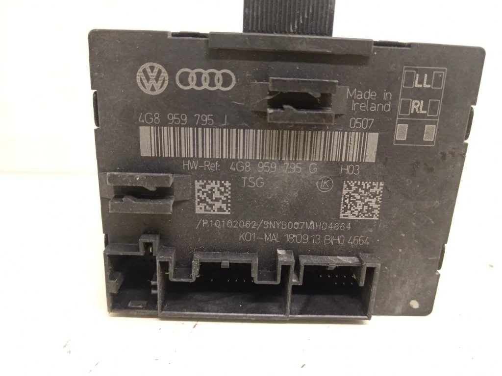 Блок управления дверьми Audi S6 2013 C7/4G