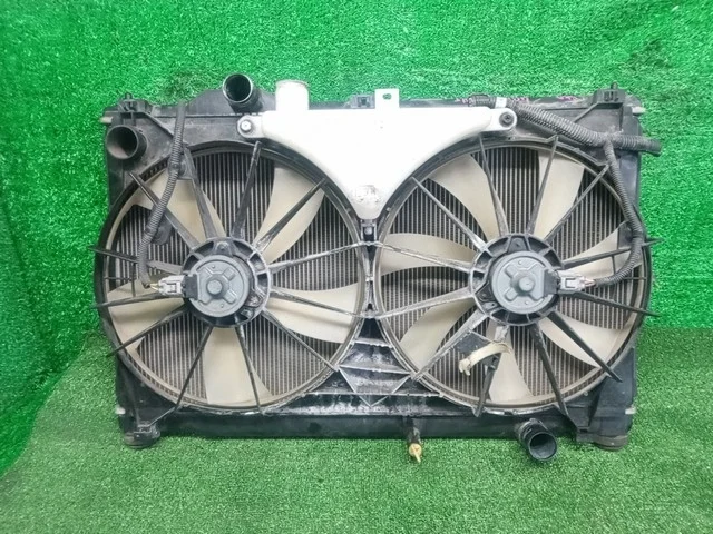 Радиатор охлаждения двигателя GRX120 TOYOTA MARK X X130 2009-2012, MARK X X130 2012-2016, MARK X X130 2016-2020, MARK X X120 2004-2006