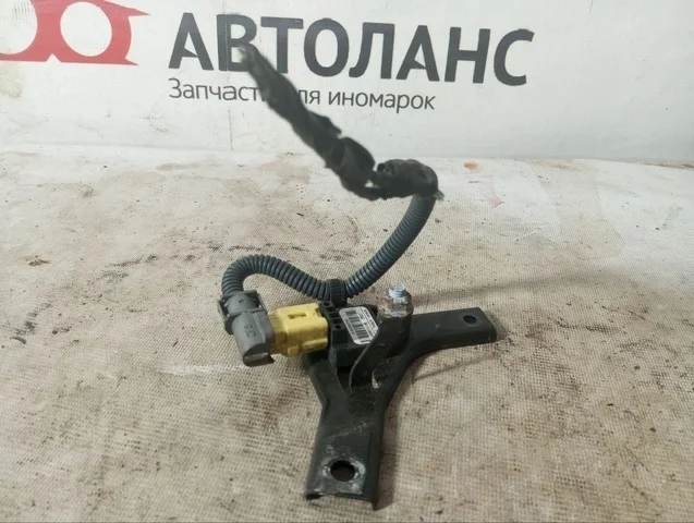 Датчик удара передний правый T250 TOYOTA AVENSIS T250 2003-2006
