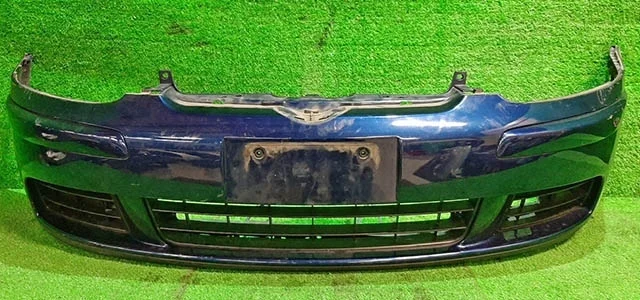 Бампер передний (потерт) 1K5 VOLKSWAGEN GOLF V 1K1 / 1K5 2003-2009