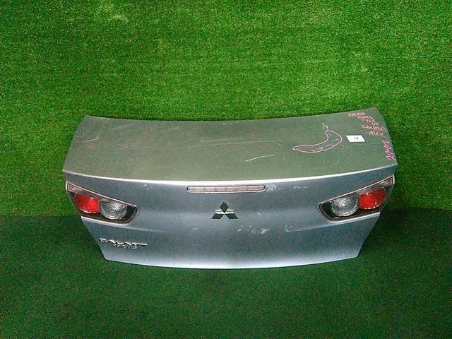 Крышка багажника (потерта) CY4A MITSUBISHI LANCER X CY 2007-2010, LANCER X CY 2010-2014