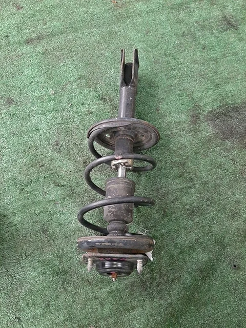 Амортизатор подвески передний левый=правый Z25A MITSUBISHI COLT VI Z20 / Z30 2002-2008, COLT VI Z20 / Z30 2008-2012, COLT PLUS VI Z20 2004-2012
