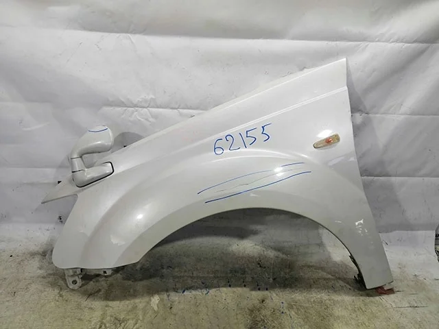 Крыло переднее левое (царапины) CW5W MITSUBISHI OUTLANDER XL CW 2007-2010