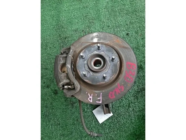 Кулак поворотный правый B30 NISSAN LAFESTA I B30 2004-2007, LAFESTA I B30 2007-2012