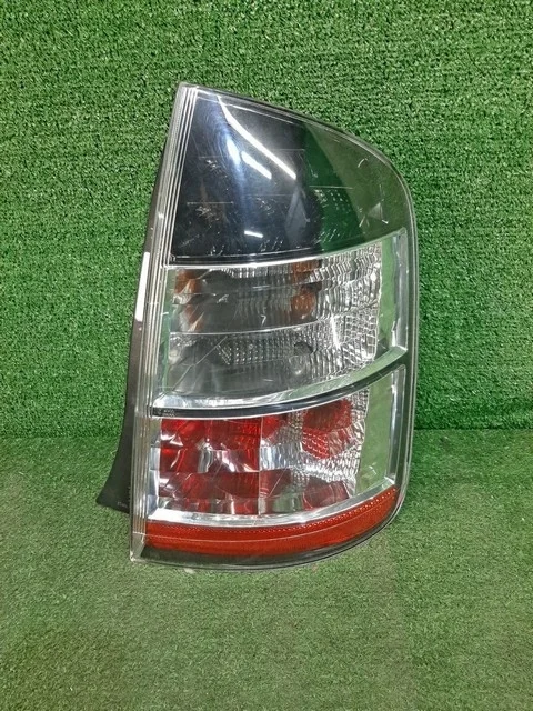 Фонарь задний правый NHW20 TOYOTA PRIUS XW20 2003-2005, PRIUS XW20 2005-2009, PRIUS XW20 2009-2011