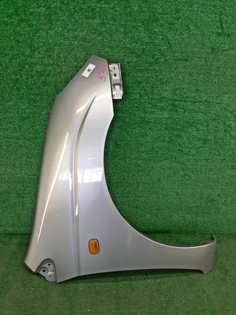Крыло переднее правое (царапина) NHW11 TOYOTA PRIUS XW10 1997-2000, PRIUS XW11 2000-2003