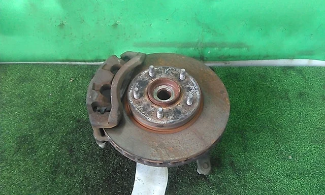 Кулак поворотный левый NT30 NISSAN X-TRAIL T30 2000-2003, X-TRAIL T30 2003-2007