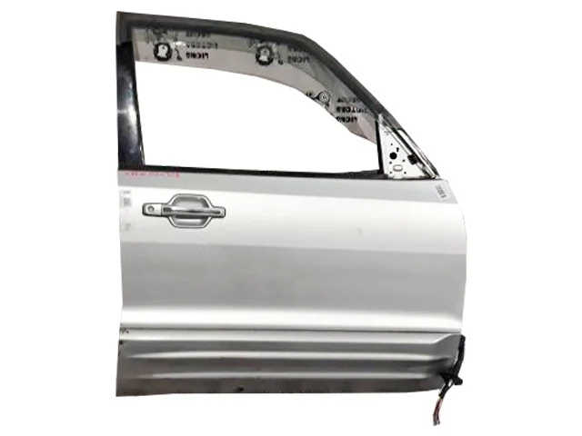 Дверь передняя правая V75W MITSUBISHI PAJERO III / MONTERO III V6 / V7 2000-2002, PAJERO III / MONTERO III V6 / V7 2003-2006
