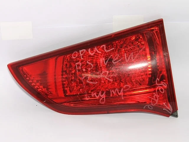 Фонарь задний правый внутренний (дефект) MITSUBISHI PAJERO SPORT II KH 2008-2013, PAJERO SPORT II KH 2013-2015
