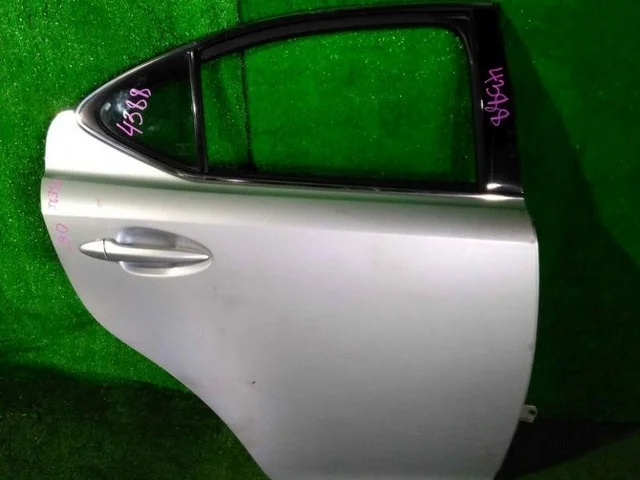 Дверь задняя правая (дефект обшивки) GSE20 LEXUS IS II 250/350 XE20 2005-2008, IS II 250/350 XE20 2008-2010, IS II 250/350 XE20 2010-2013