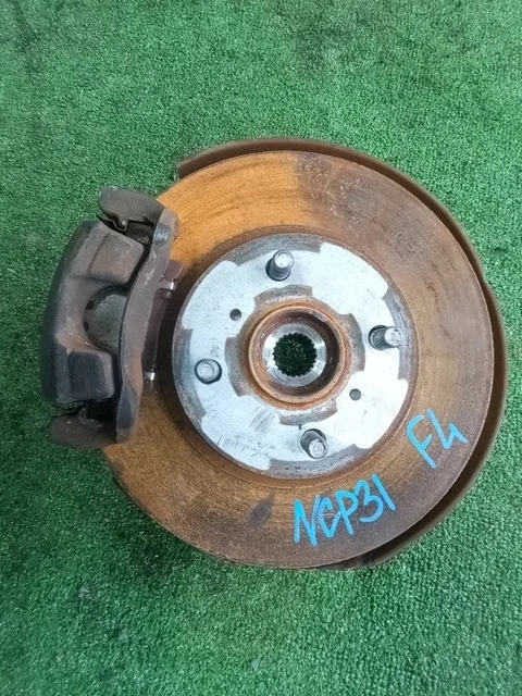 Кулак поворотный левый NCP31 TOYOTA ECHO XP10 1999-2006, SIENTA NCP80 2003-2006, BB NCP30 2000-2003, BB NCP30 2003-2005, SIENTA NCP80 2006-2015