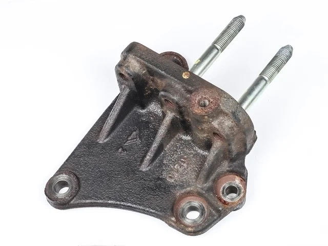 Кронштейн опоры подушки двигателя правый CY4A MITSUBISHI LANCER X CY 2007-2010, LANCER X CY 2010-2014, RVR III GA 2010-2012, ASX GA 2010-2012