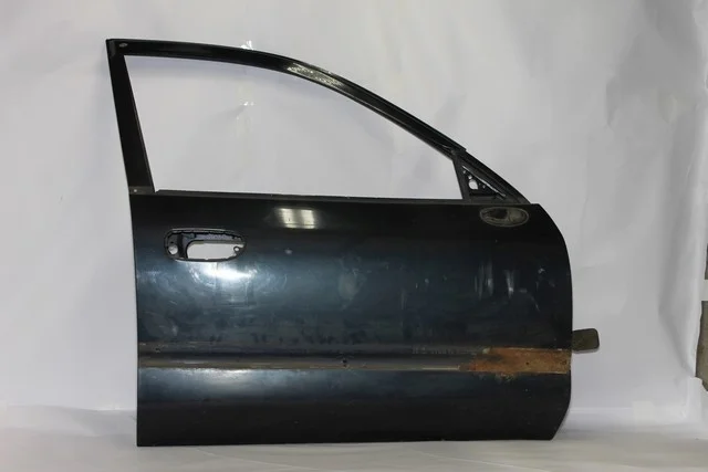 Дверь передняя правая MITSUBISHI CARISMA DA 1995-1998, CARISMA DA 1999-2003