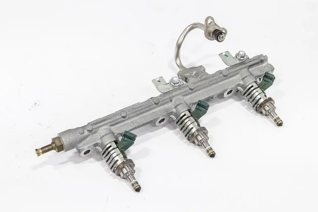 Рампа топливная левая GRX120 TOYOTA MARK X X120 2004-2006, MARK X X120 2006-2009