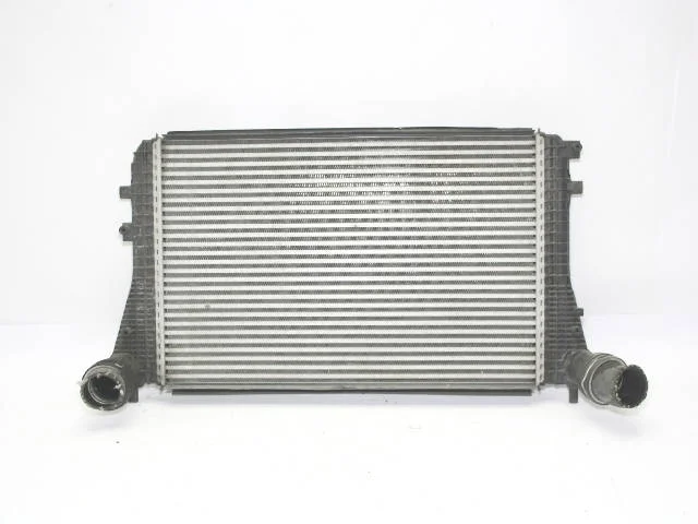 Радиатор интеркулера 1K1 VOLKSWAGEN PASSAT B6 2005-2010, PASSAT B7 2011-2015, PASSAT CC 357 2008-2012, JETTA V 1K2 / 1K5 2005-2011