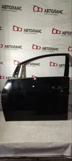 Дверь передняя левая (потертости) NA4W MITSUBISHI GRANDIS NA4W 2003-2011