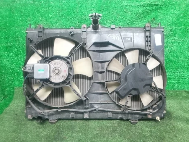 Радиатор охлаждения двигателя NA4W MITSUBISHI GRANDIS NA4W 2003-2011